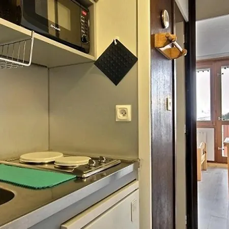 Appartement Rénové Au Pied Des Pistes Avec Balcon Et Jolie Vue - Fr-1-455-116