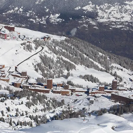 Rénové Au Pied Des Pistes Avec Balcon Et Jolie Vue - Fr-1-455-116 Appartement La Plagne
